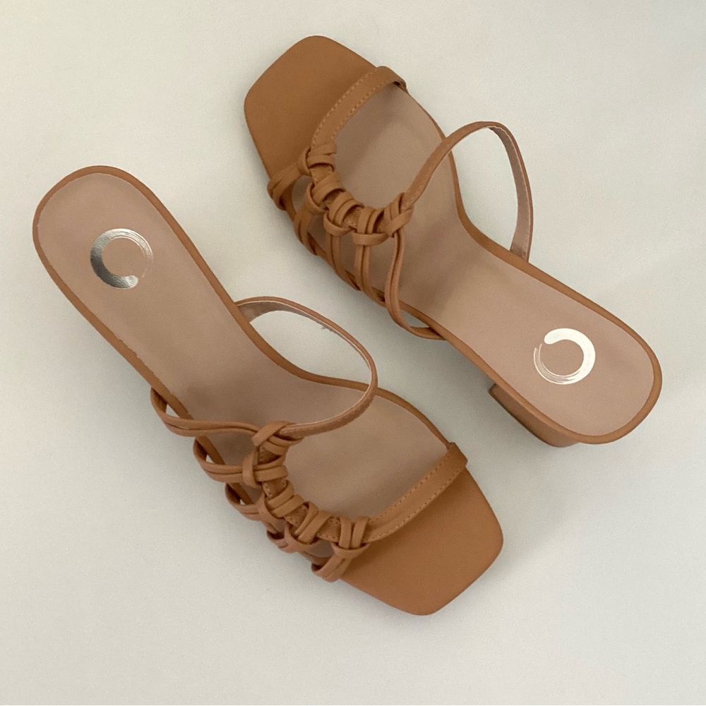 \Journee Collection\ NWB Emory Sandals
